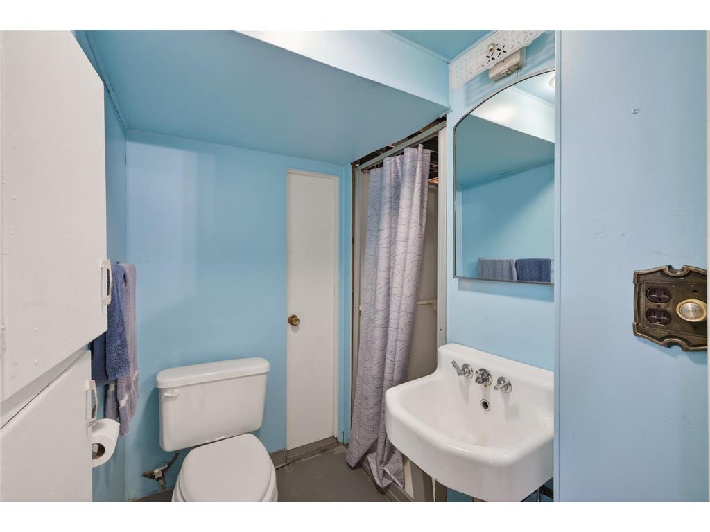 451 Madison Street NE Minneapolis MN 55413 7047723 image22