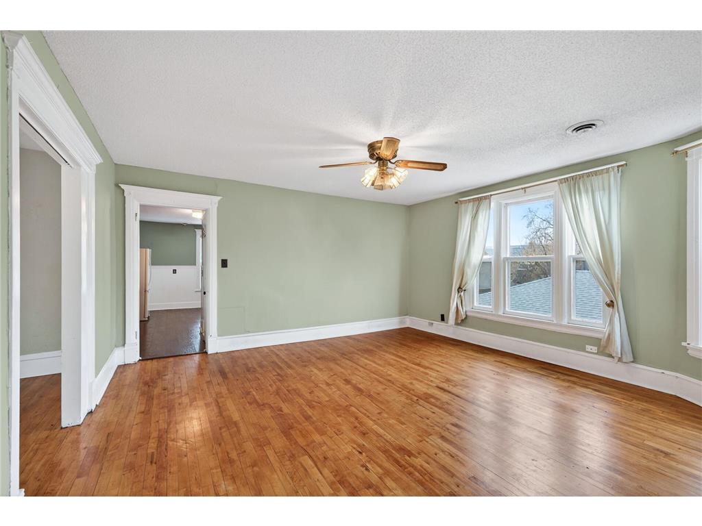 451 Madison Street NE Minneapolis MN 55413 7047723 image24