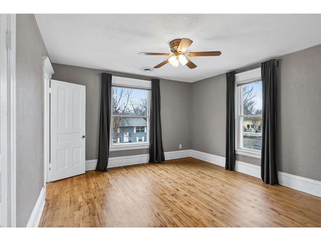 451 Madison Street NE Minneapolis MN 55413 7047723 image32