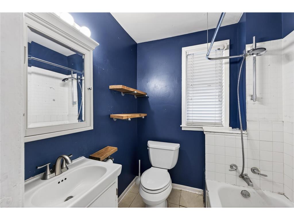 451 Madison Street NE Minneapolis MN 55413 7047723 image33