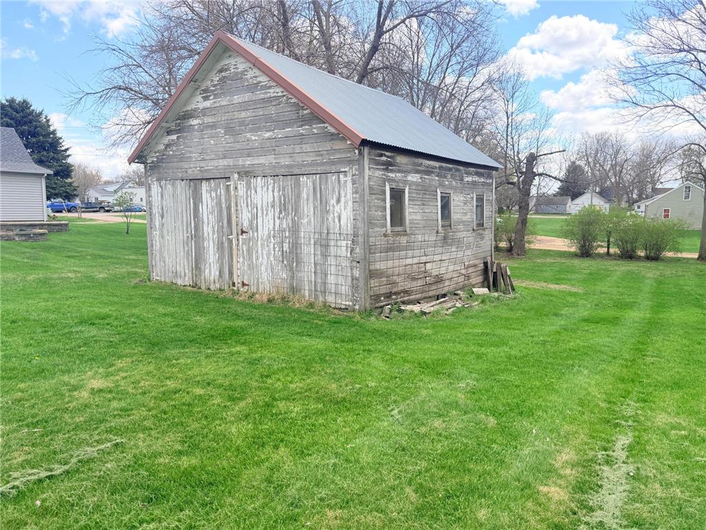 451 Paul Avenue Lake Wilson MN 56151 7067332 image32