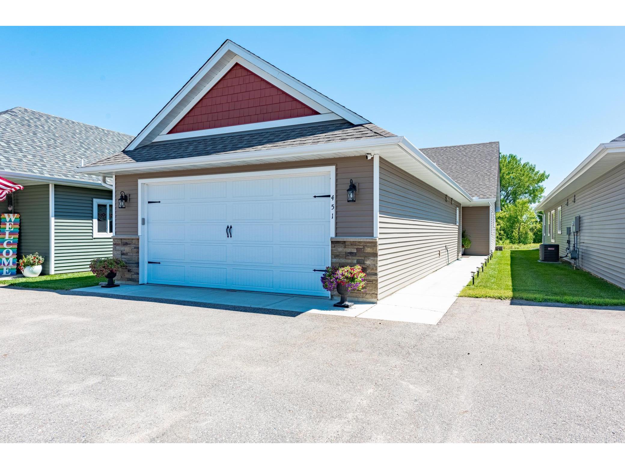 451 Pintail Circle, Annandale, MN 55302 MLS 6086300 Edina Realty