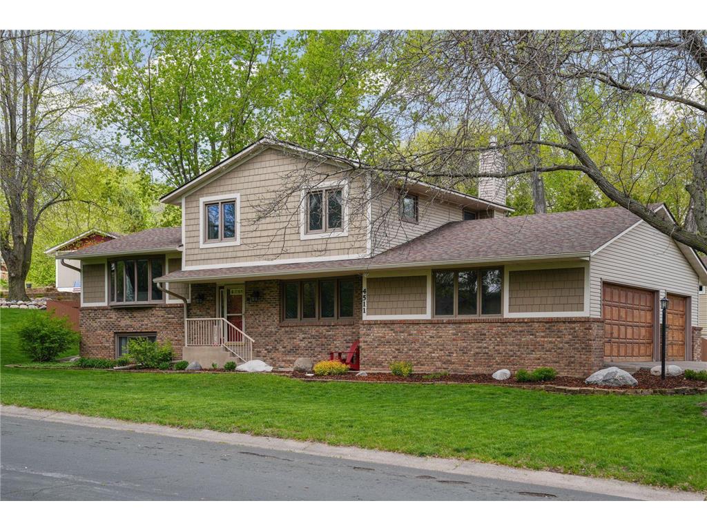 4511 Chatsworth Street N Shoreview MN 55126 6532840 image1