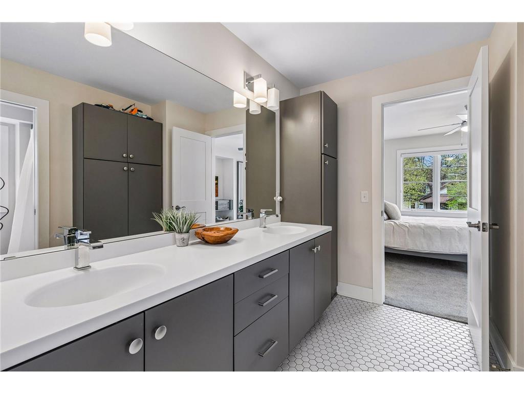 4512 Beard Avenue S Minneapolis MN 55410 7039265 image28