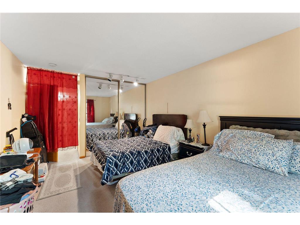 4512 Cedar Lake Road S #3 Saint Louis Park MN 55416 7100274 image6