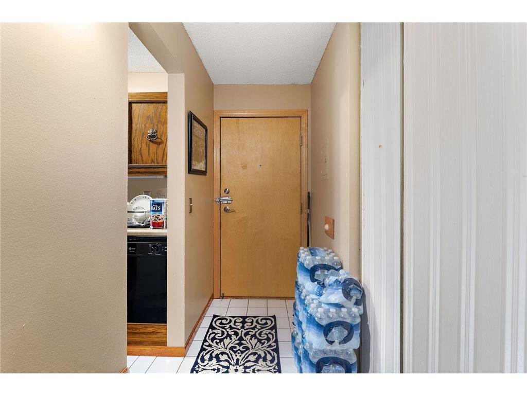 4512 Cedar Lake Road S #3 Saint Louis Park MN 55416 7100274 image9