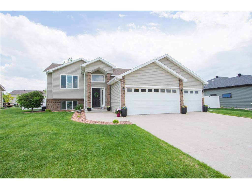 4513 12th Street W West Fargo ND 58078 6728175 image1