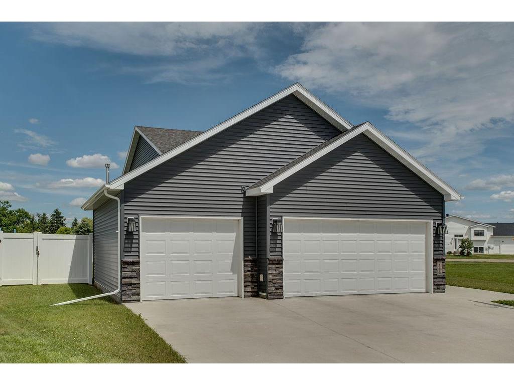 4514 13th Street S Moorhead MN 56560 7092461 image3