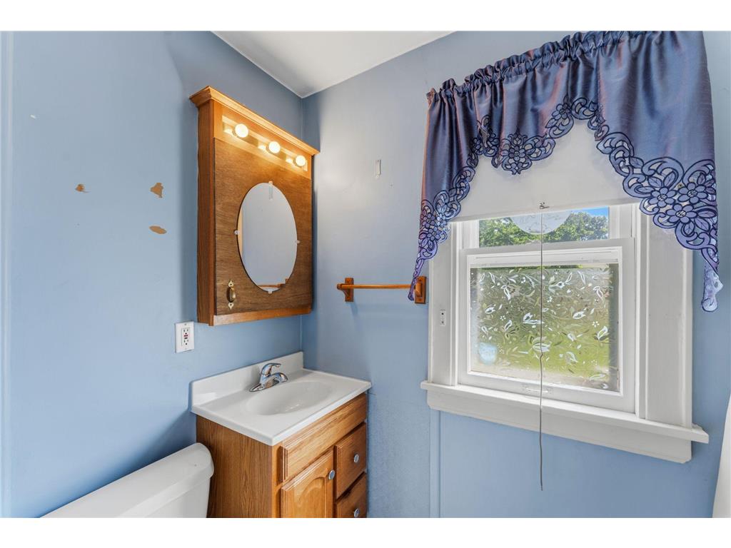 4514 Bryant Avenue N Minneapolis MN 55412 7080238 image10