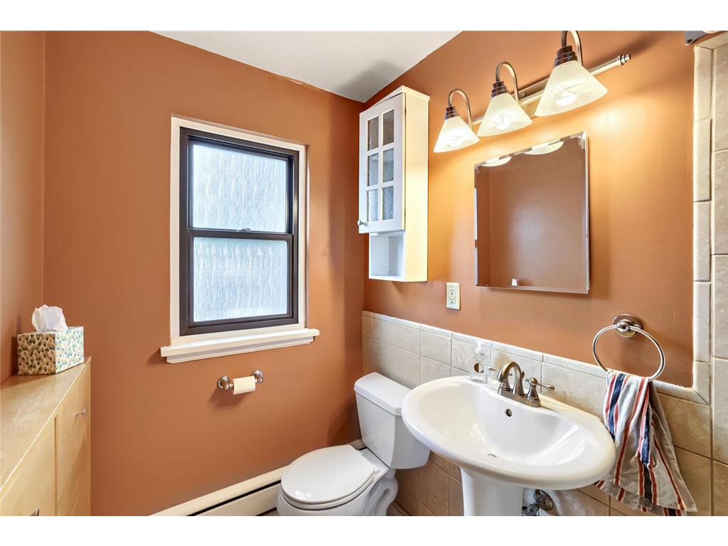 4515 Grand Avenue S #103 Minneapolis MN 55419 7046940 image10