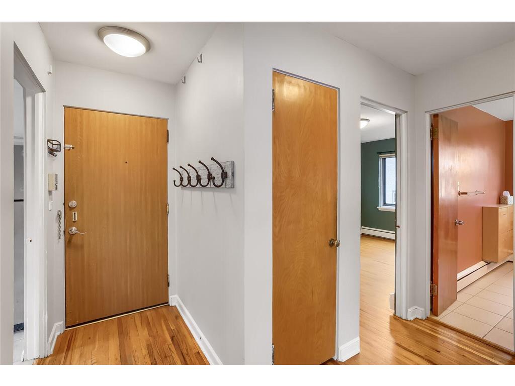 4515 Grand Avenue S #103 Minneapolis MN 55419 7046940 image12