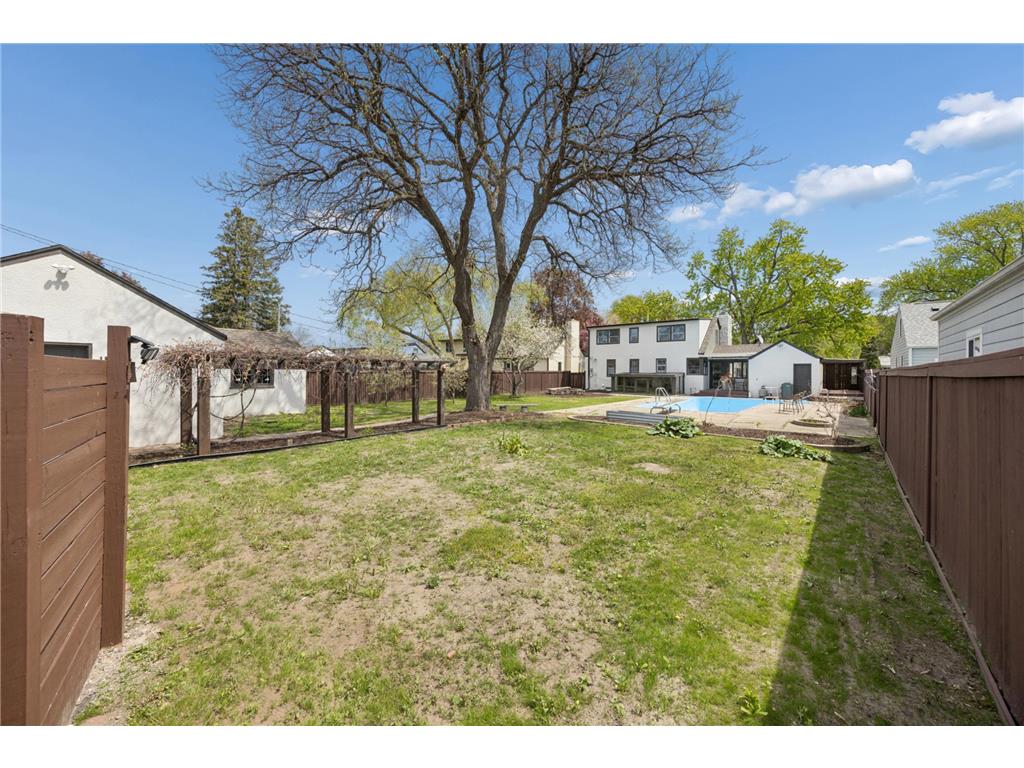 4515 Welcome Avenue N Crystal MN 55422 7076784 image32