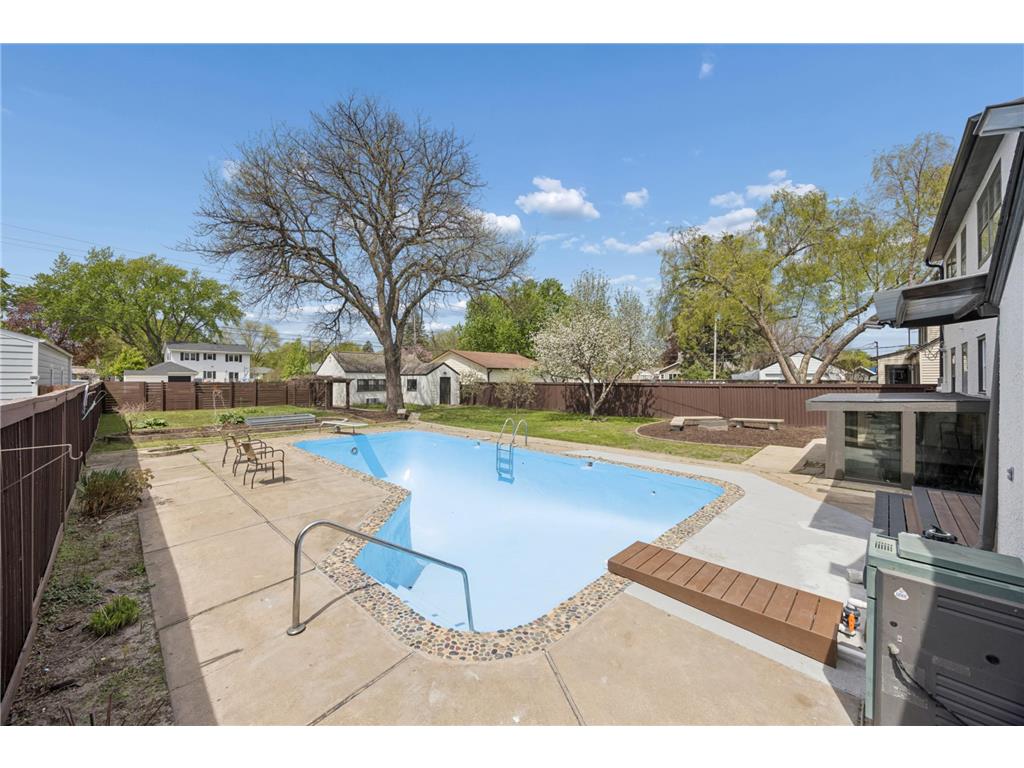 4515 Welcome Avenue N Crystal MN 55422 7076784 image36