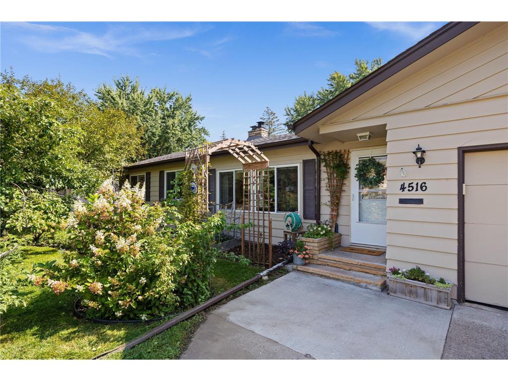 4516 Nevada Avenue N Crystal MN 55428 6582782 image1