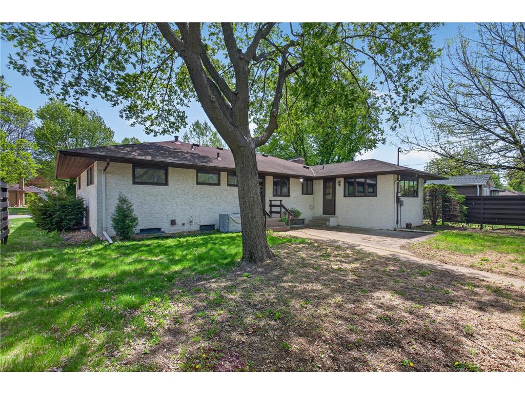 4517 Beard Avenue N Robbinsdale MN 55422 7072603 image16