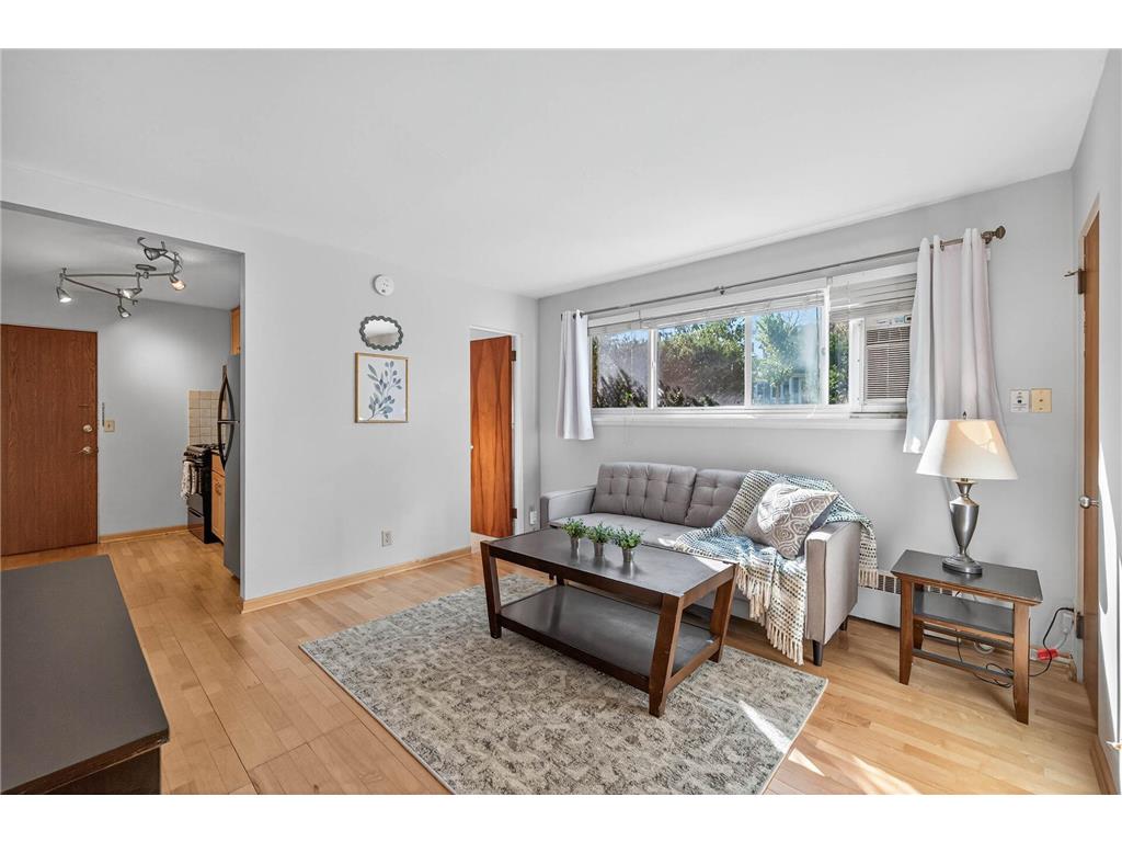 4517 Grand Avenue S #2 Minneapolis MN 55419 6804157 image1