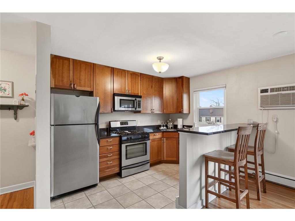 4517 Grand Avenue S #206 Minneapolis MN 55419 7020909 image1