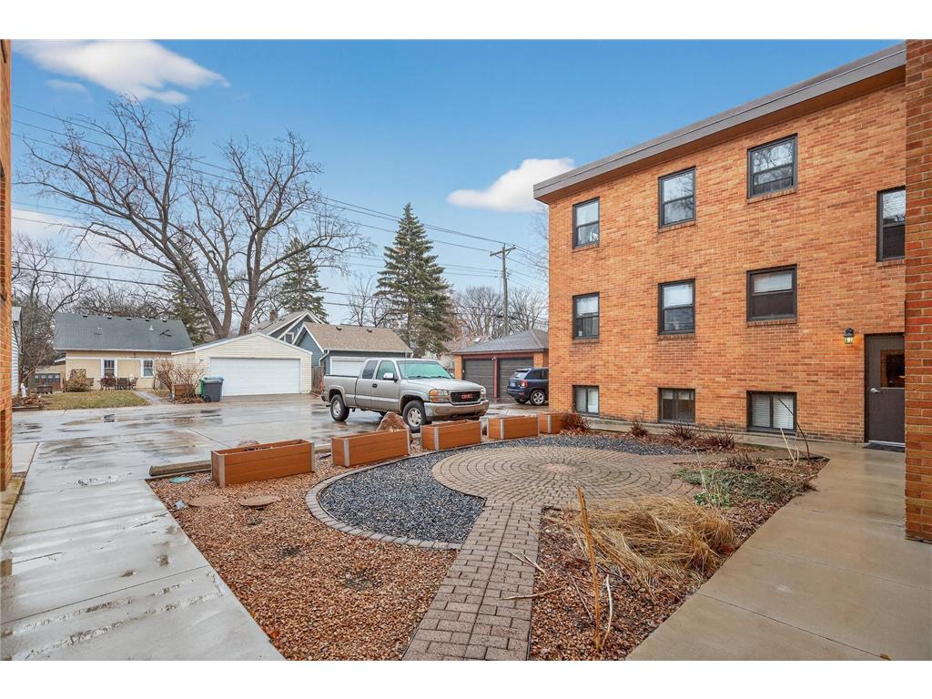 4517 Grand Avenue S #206 Minneapolis MN 55419 7020909 image22