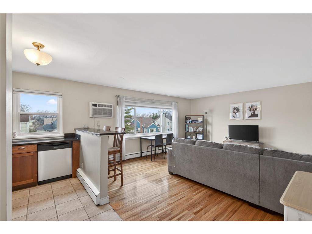 4517 Grand Avenue S #206 Minneapolis MN 55419 7020909 image6