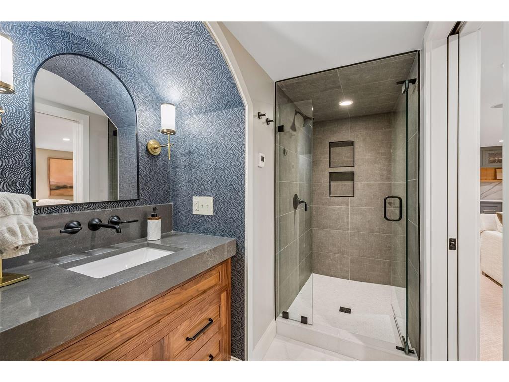 4517 Wooddale Avenue Edina MN 55424 7078640 image52