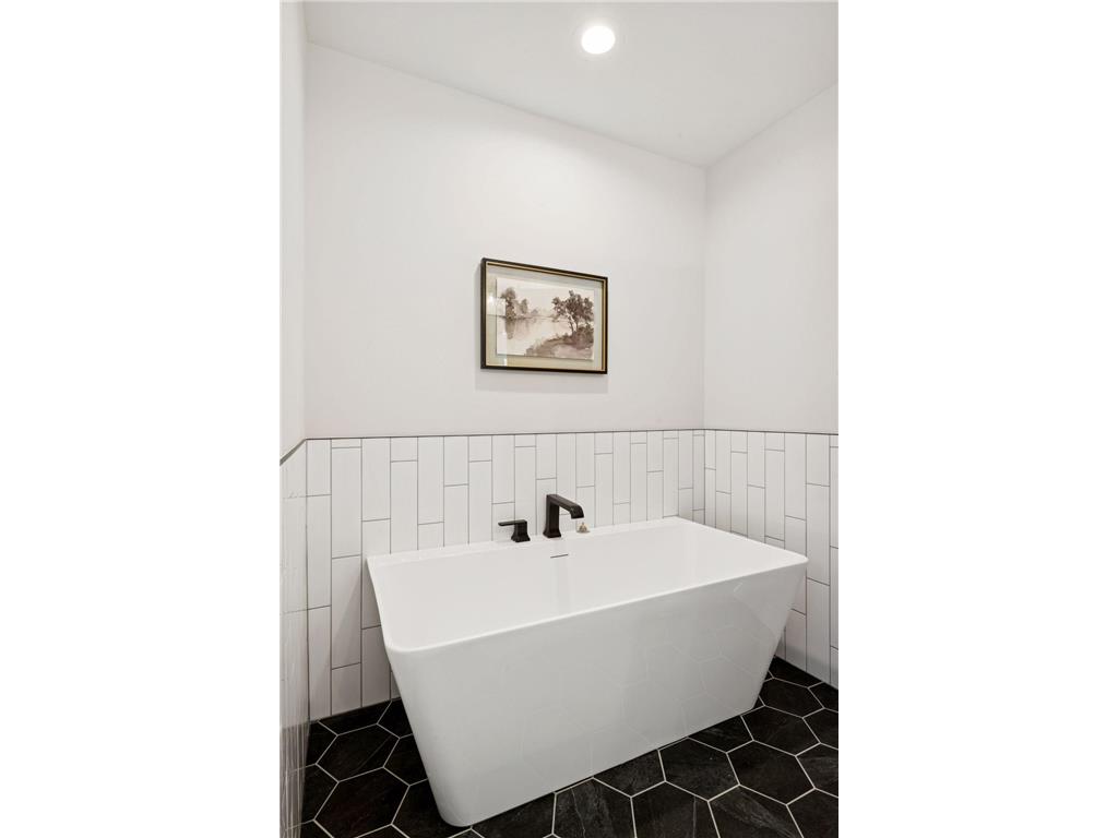 4518 Pillsbury Avenue S Minneapolis MN 55419 7018643 image10