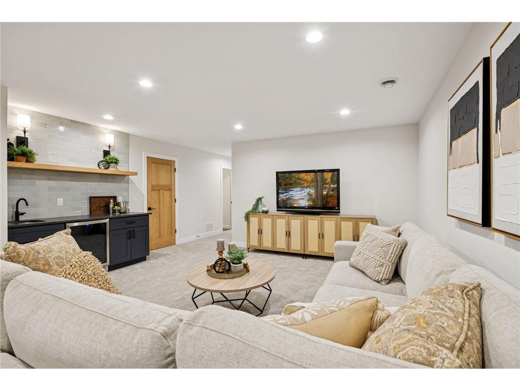 4518 Pillsbury Avenue S Minneapolis MN 55419 7018643 image19