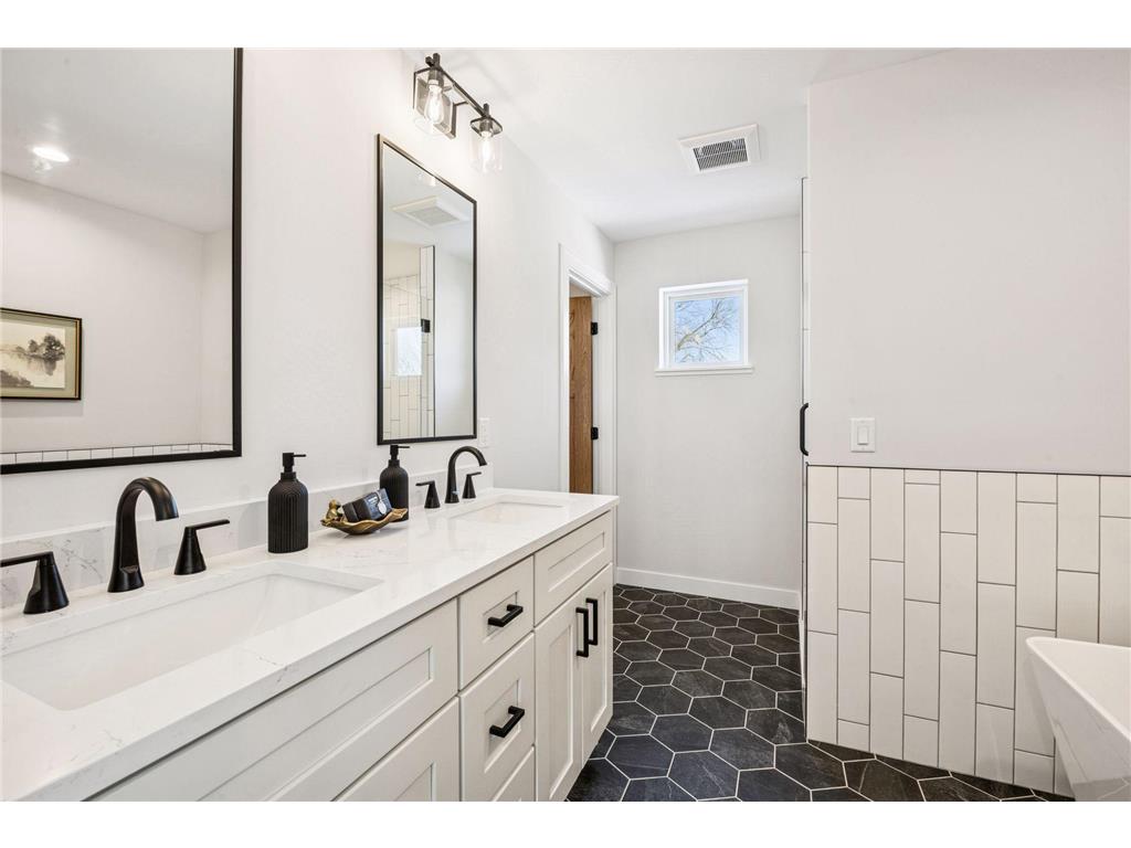 4518 Pillsbury Avenue S Minneapolis MN 55419 7018643 image9
