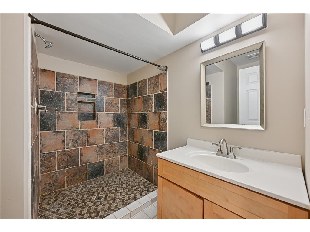 452 Park Circle Norwood Young America MN 55368 6805091 image21