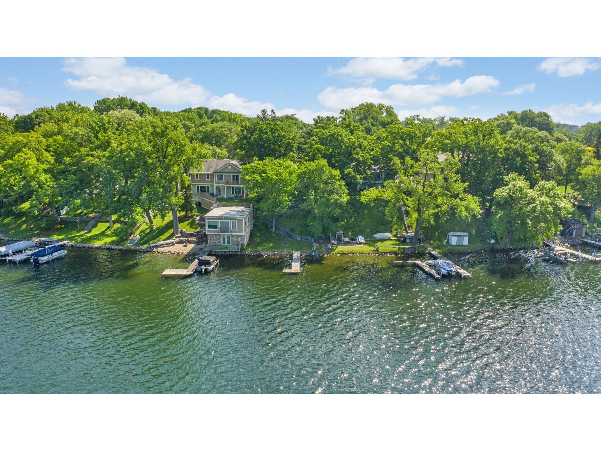 452 W Horseshoe Drive, Shoreview, MN 55126 MLS 5769667 Edina Realty