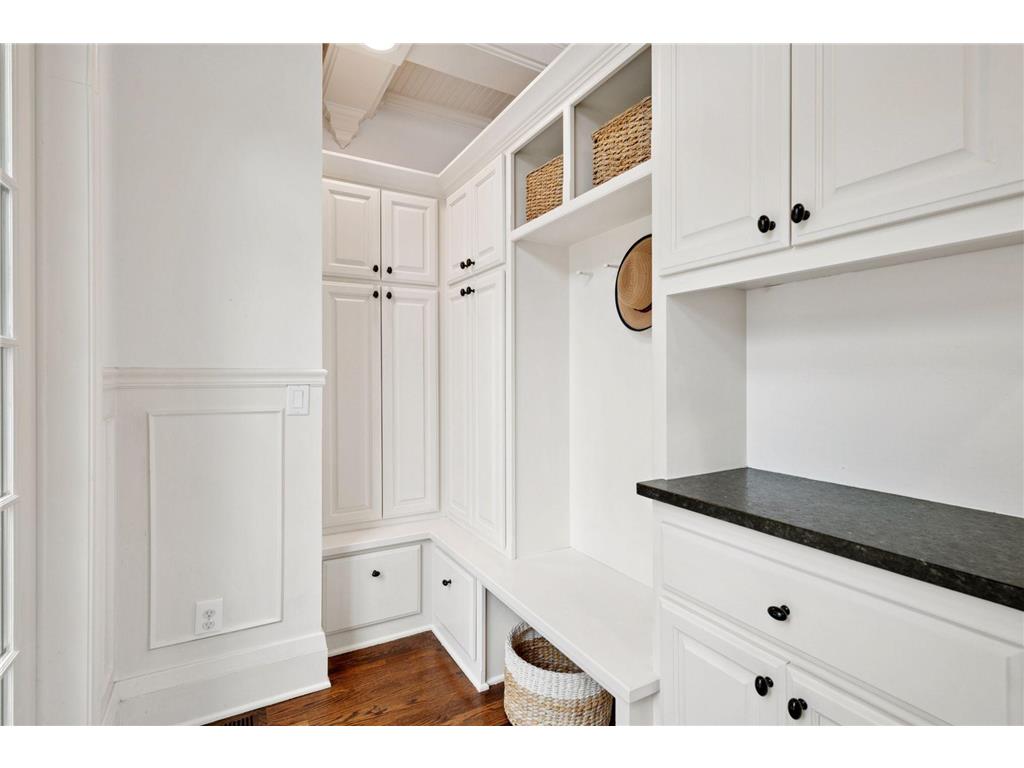 4520 Casco Avenue Edina MN 55424 7038520 image26