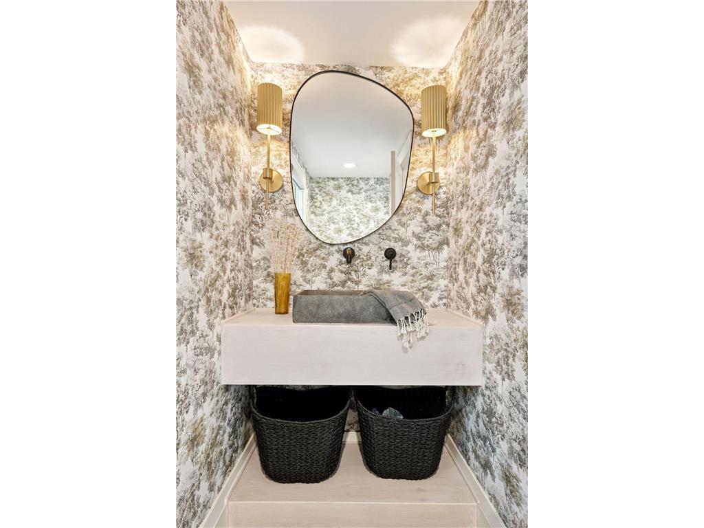 4520 Casco Avenue Edina MN 55424 7038520 image28