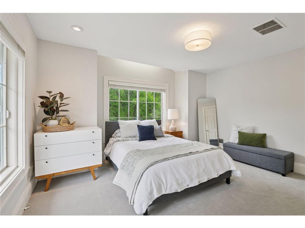 4520 Casco Avenue Edina MN 55424 7038520 image38