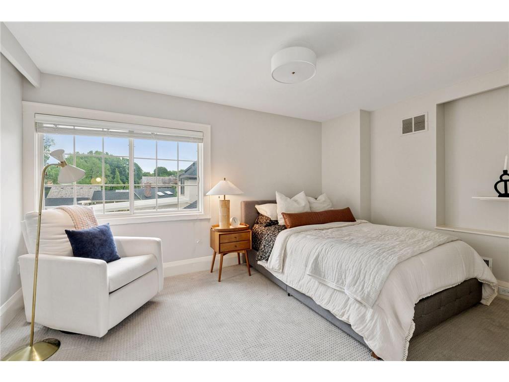 4520 Casco Avenue Edina MN 55424 7038520 image39