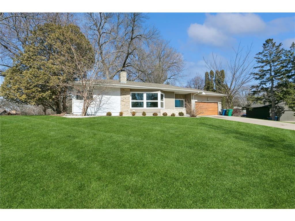 4520 Elmdale Road Golden Valley MN 55422 6502523 image1