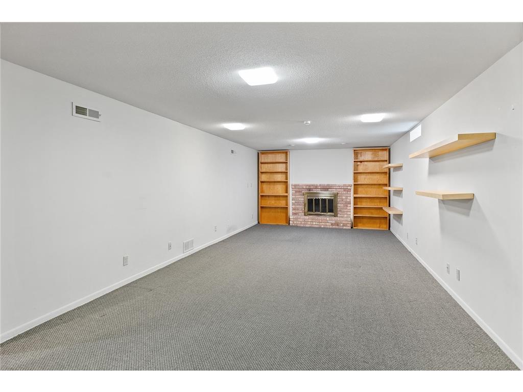 4524 Dupont Avenue S Minneapolis MN 55419 6810353 image30