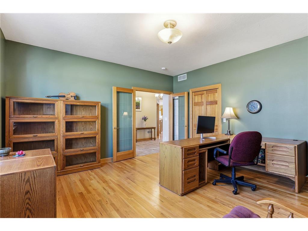 4525 Alicia Drive Eagan MN 55077 - Fish 7033526 image24