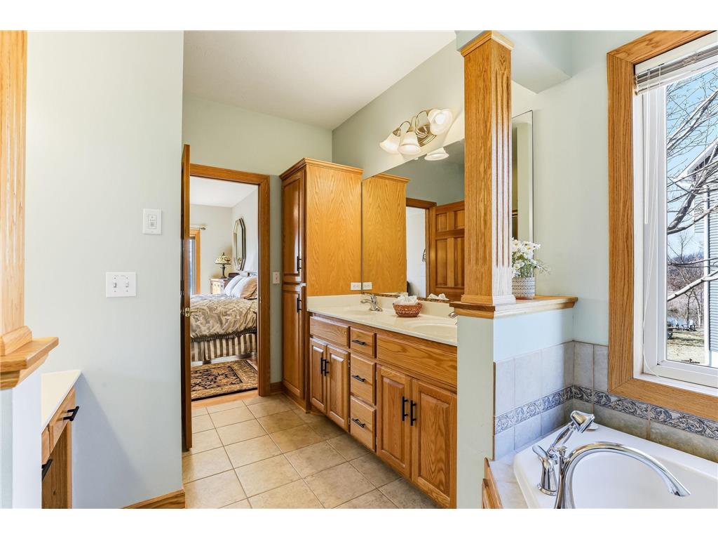 4525 Alicia Drive Eagan MN 55077 - Fish 7033526 image36