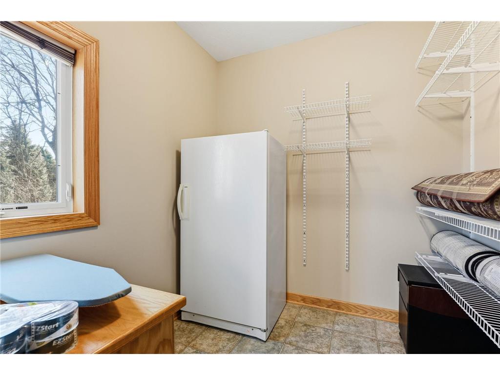 4525 Alicia Drive Eagan MN 55077 - Fish 7033526 image39