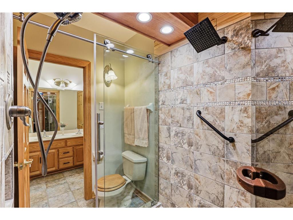 4525 Alicia Drive Eagan MN 55077 - Fish 7033526 image58