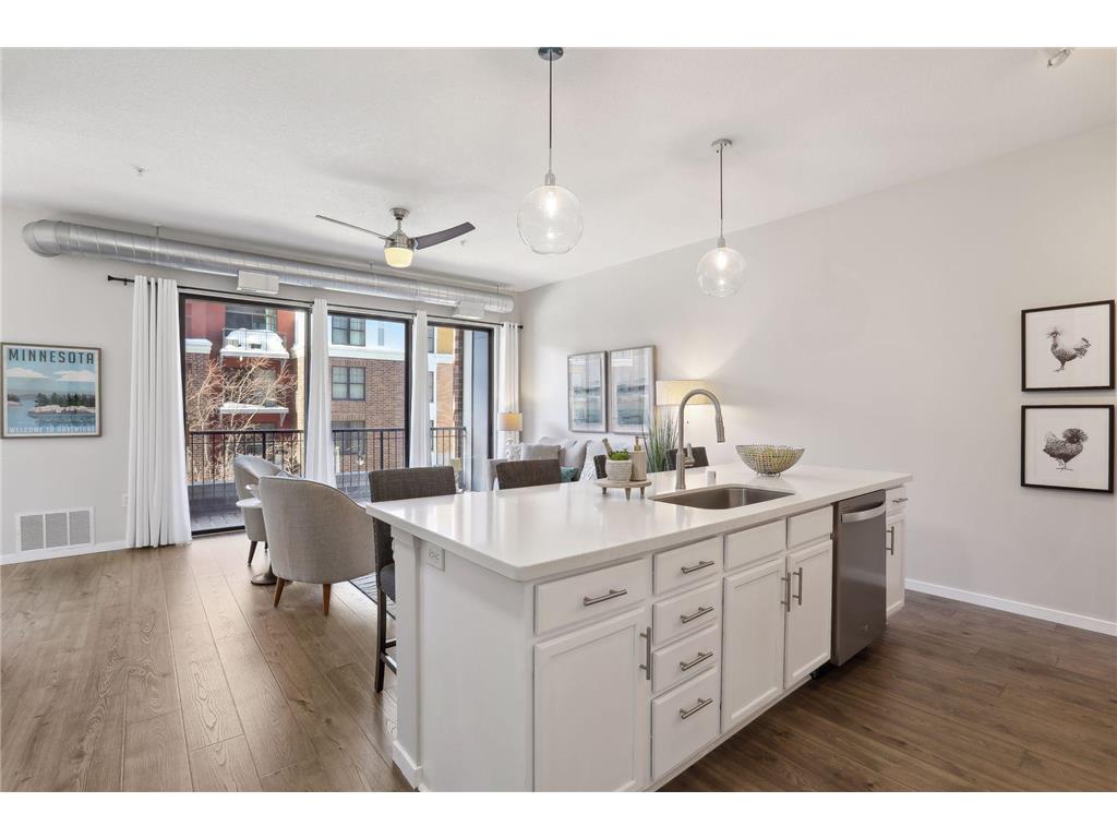 4525 Park Commons Drive #204 Saint Louis Park MN 55416 6329033 image1