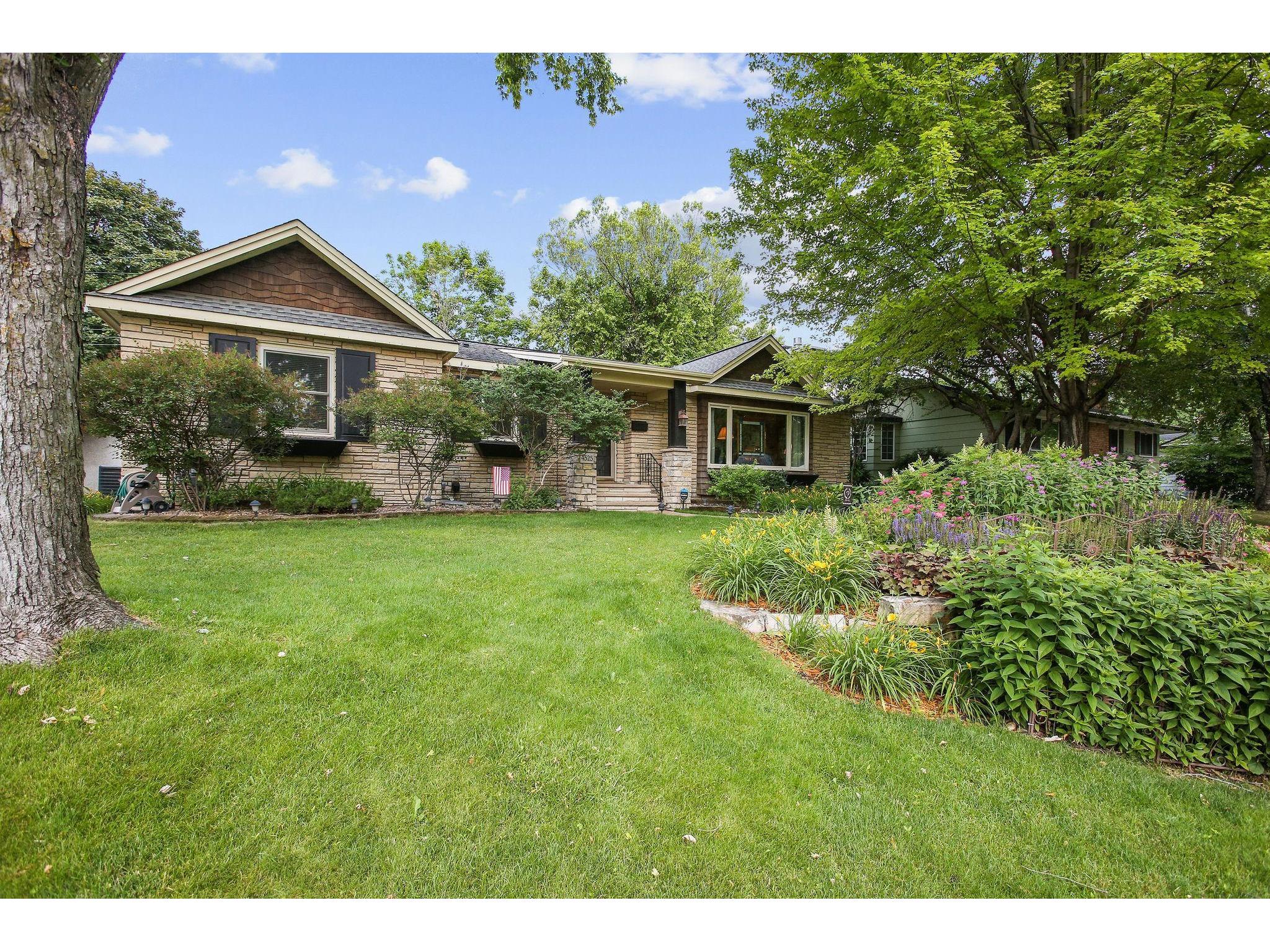 4525 Perry Avenue N Robbinsdale MN 55422 5757659 image1