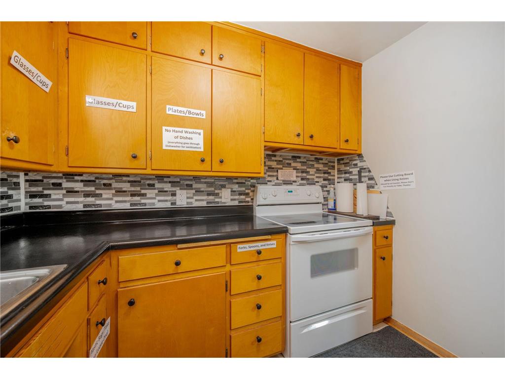 453 17th Street Windom MN 56101 6785421 image10