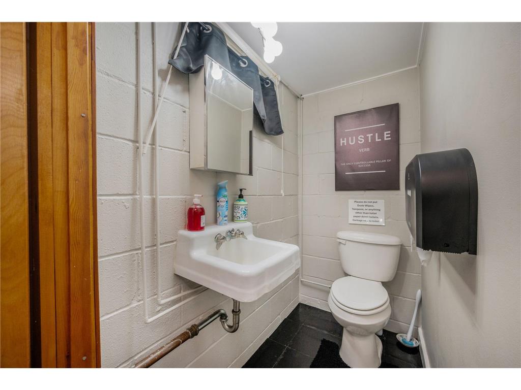 453 17th Street Windom MN 56101 6785421 image19