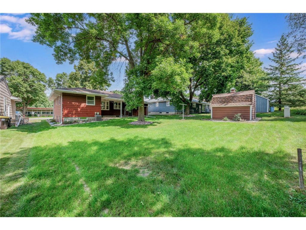 453 17th Street Windom MN 56101 6785421 image34
