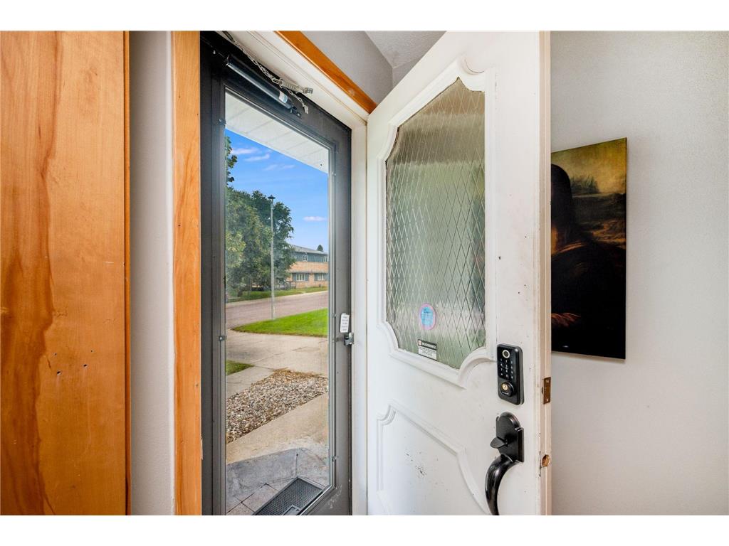 453 17th Street Windom MN 56101 6785421 image4