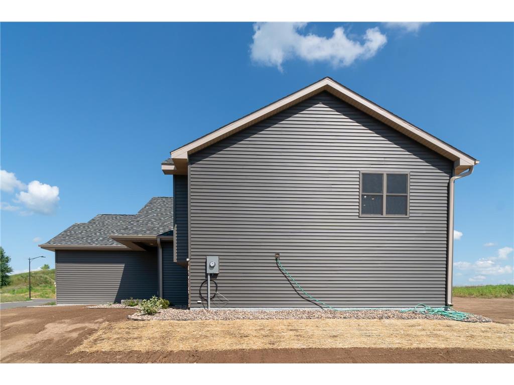 453 Coyote Way New Richmond WI 54017 7028468 image40