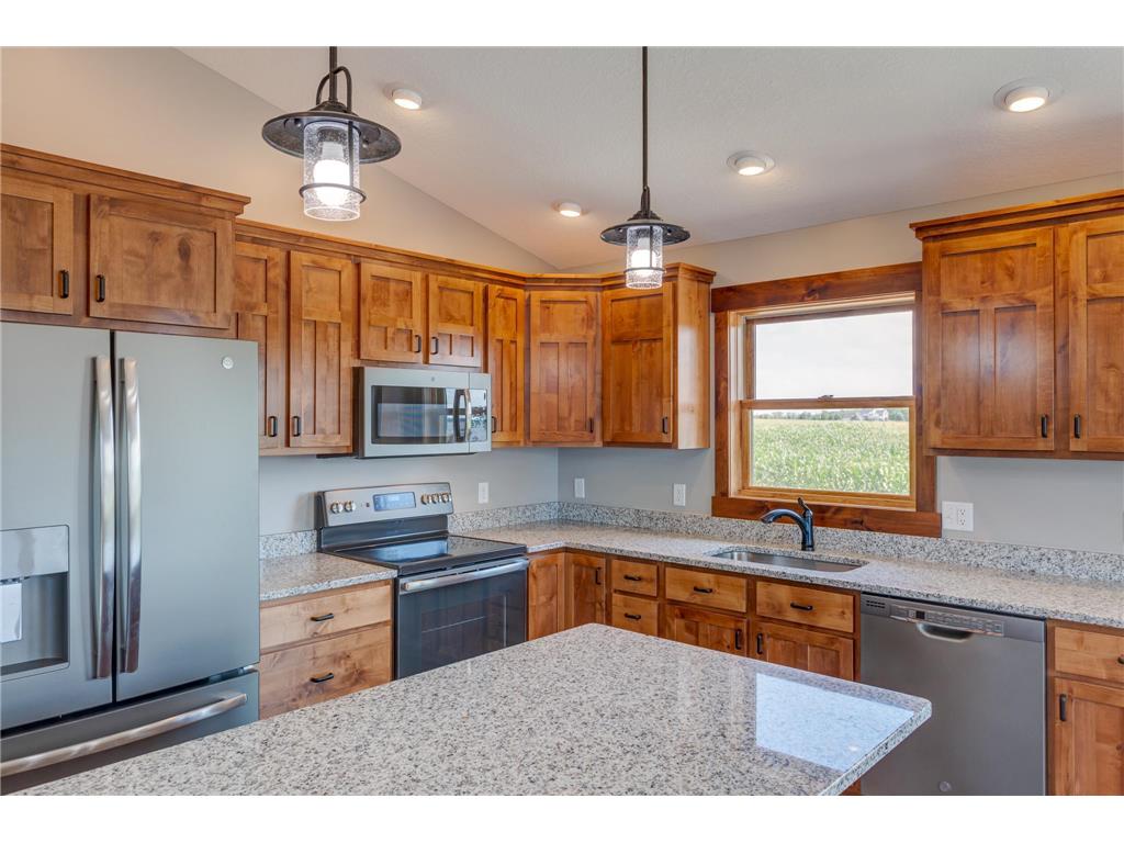 453 Coyote Way New Richmond WI 54017 7028468 image5