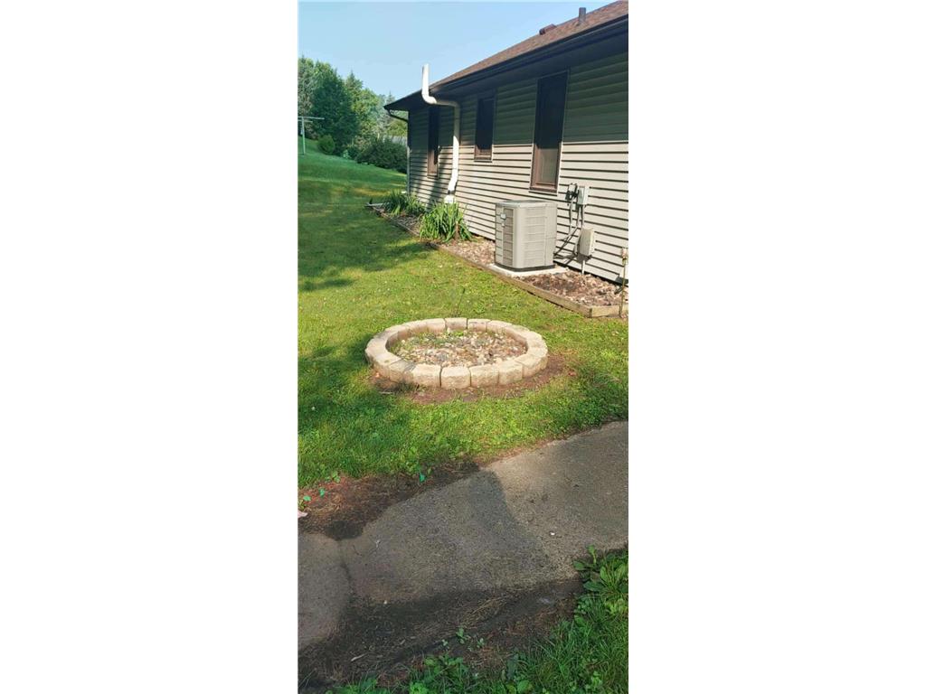 453 Spring Creek Road S Red Wing MN 55066 6825675 image64