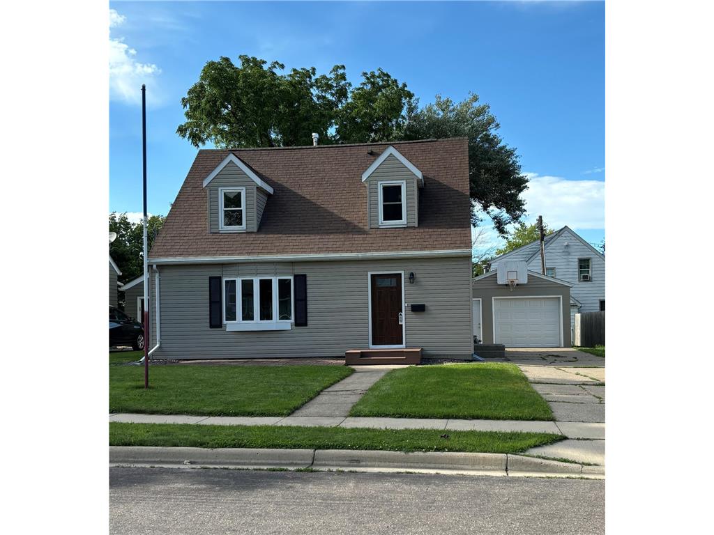 453 Willow Street Fairmont MN 56031 6564413 image1