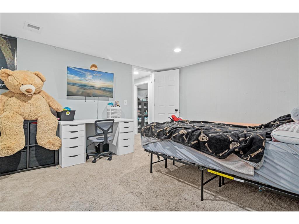 4531 France Avenue N Robbinsdale MN 55422 6821456 image22